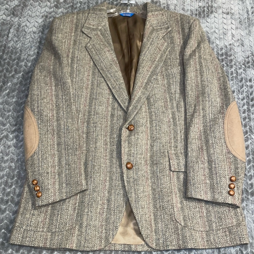 Vintage Pendleton 100% Pure Virgin Wool Blazer.  44R. Tweed. Suede elbow patches
